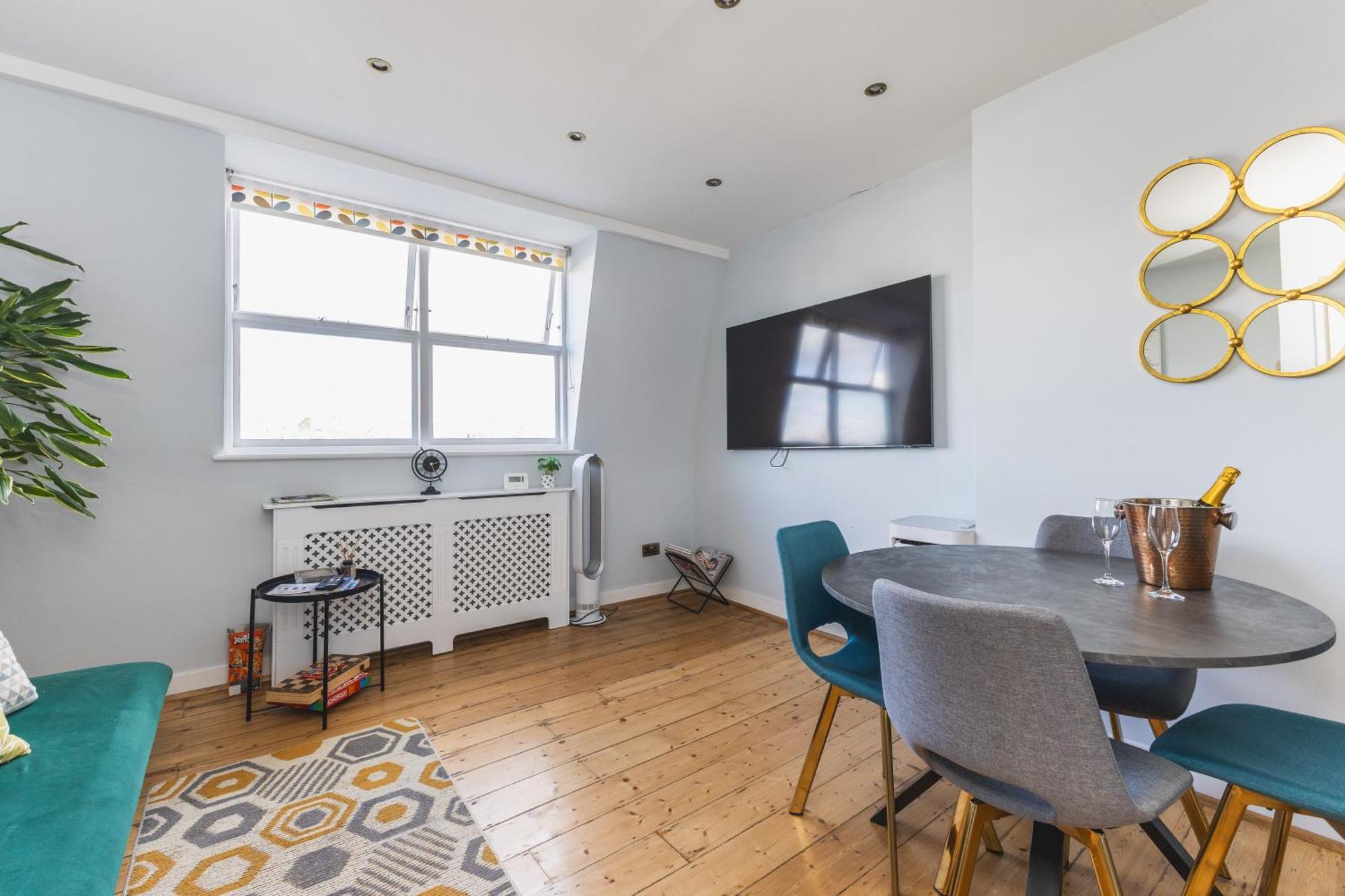 Luxurious 1-Bedroom Apartment In Kensington London Exterior photo