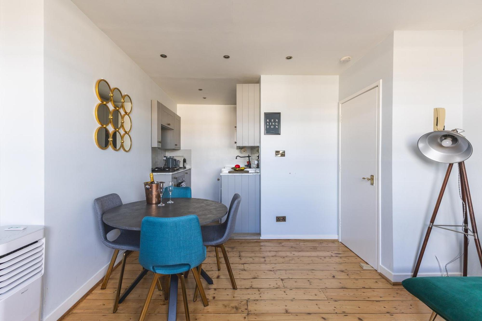 Luxurious 1-Bedroom Apartment In Kensington London Exterior photo